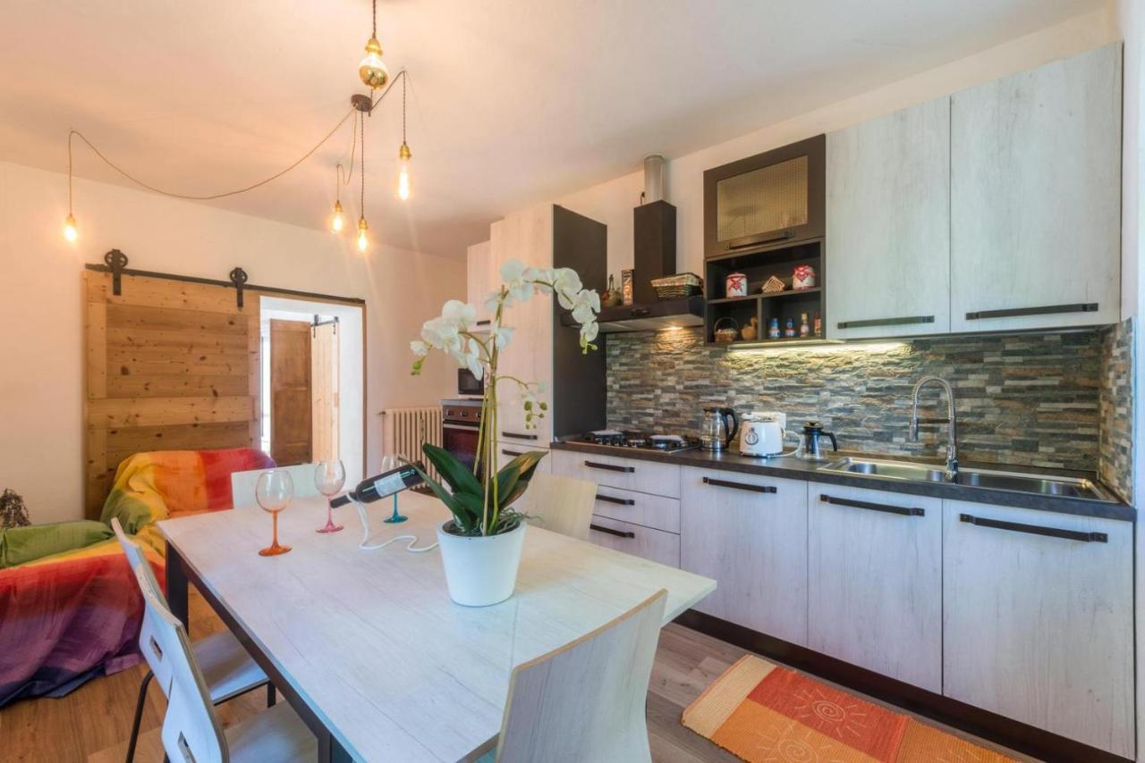 Villa Lago Foreground - Pet Friendly Stay- Garden-Parking-Lake View- Bike Friendly Holiday House Colico Exterior foto